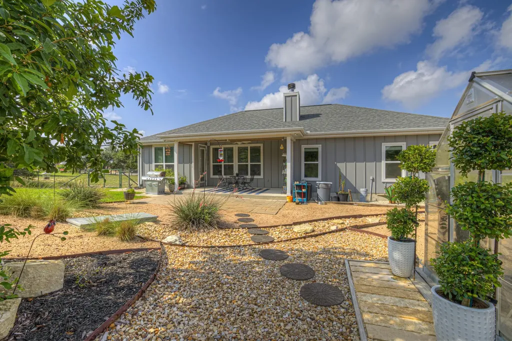 1720 Rocky Ridge Loop Canyon Lake TX 78133