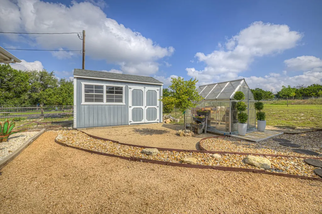 1720 Rocky Ridge Loop Canyon Lake TX 78133