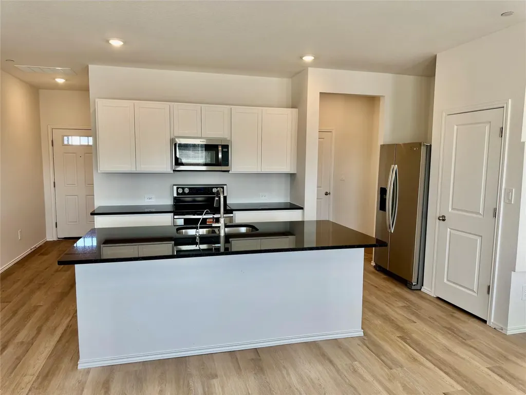 104 Calcite Road Kyle TX 78640