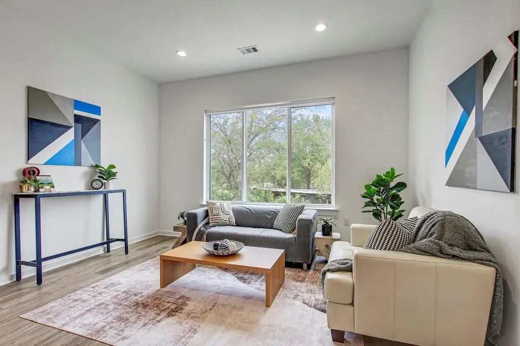 2804 S 1st Street Austin TX 78704