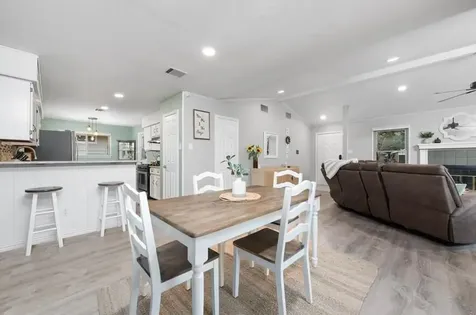 12719 Covington Trail Austin TX 78727