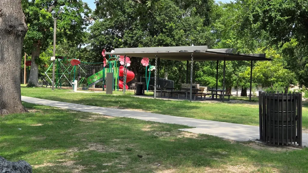 530 W 22nd Street Georgetown TX 78626