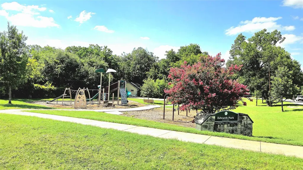 530 W 22nd Street Georgetown TX 78626