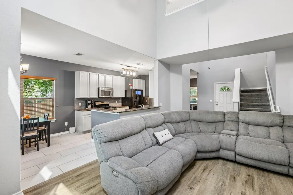 2821 Purple Thistle Drive Pflugerville TX 78660