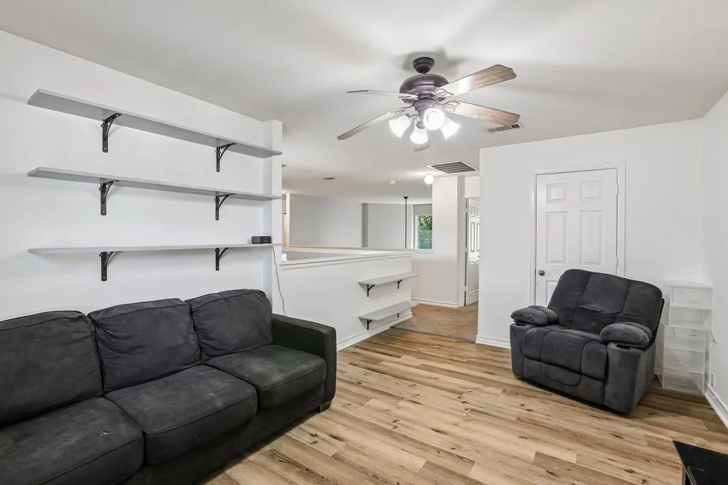 2821 Purple Thistle Drive Pflugerville TX 78660