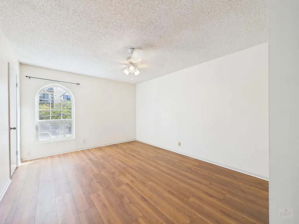 910 Duncan Lane Austin TX 78705