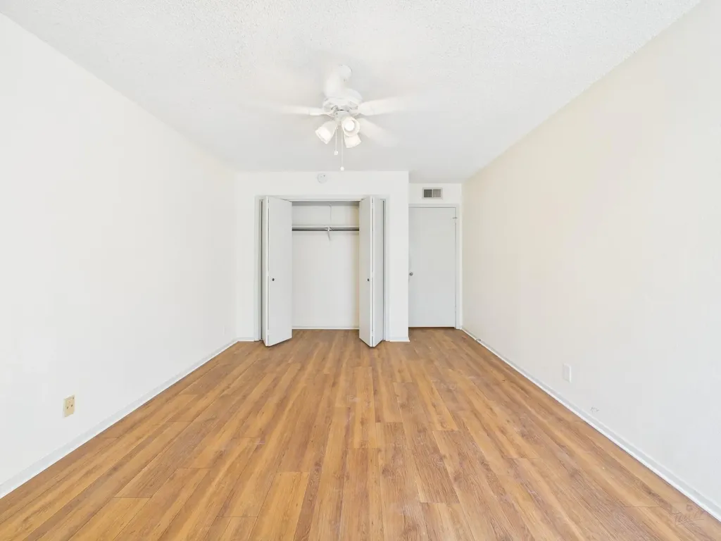 910 Duncan Lane Austin TX 78705