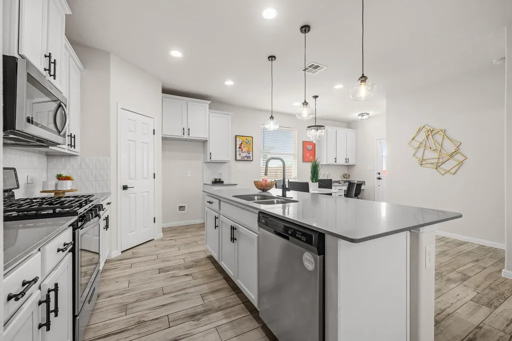 309 Earl Keen Street Leander TX 78641