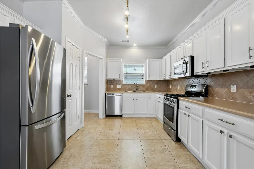 1001 Monadale Trail Round Rock TX 78664