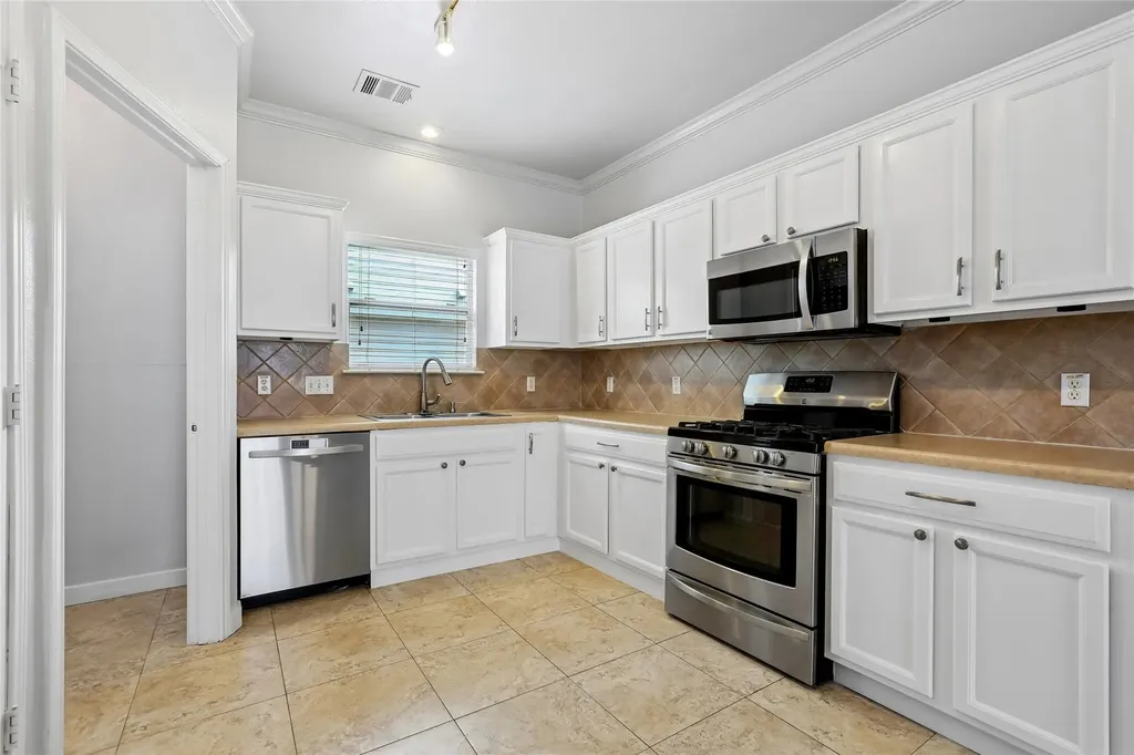 1001 Monadale Trail Round Rock TX 78664