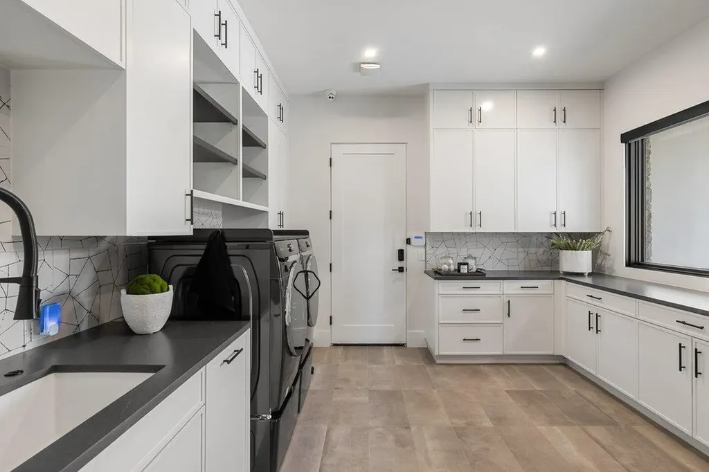 5601 Sombria Court Austin TX 78738
