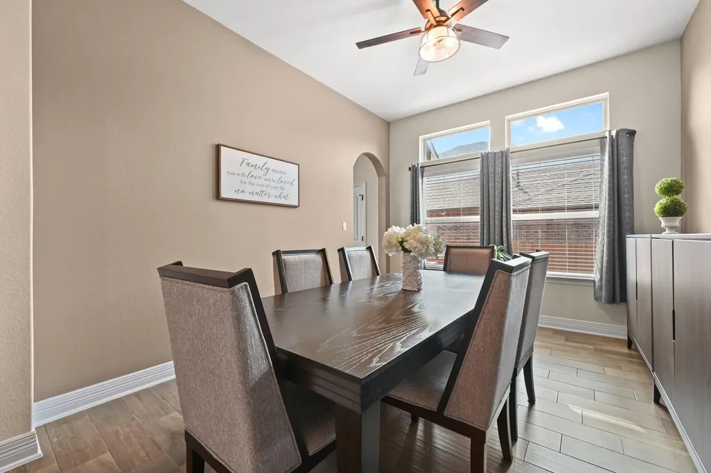 553 Betony Loop Buda TX 78610