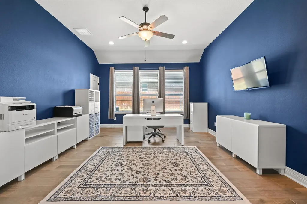 553 Betony Loop Buda TX 78610