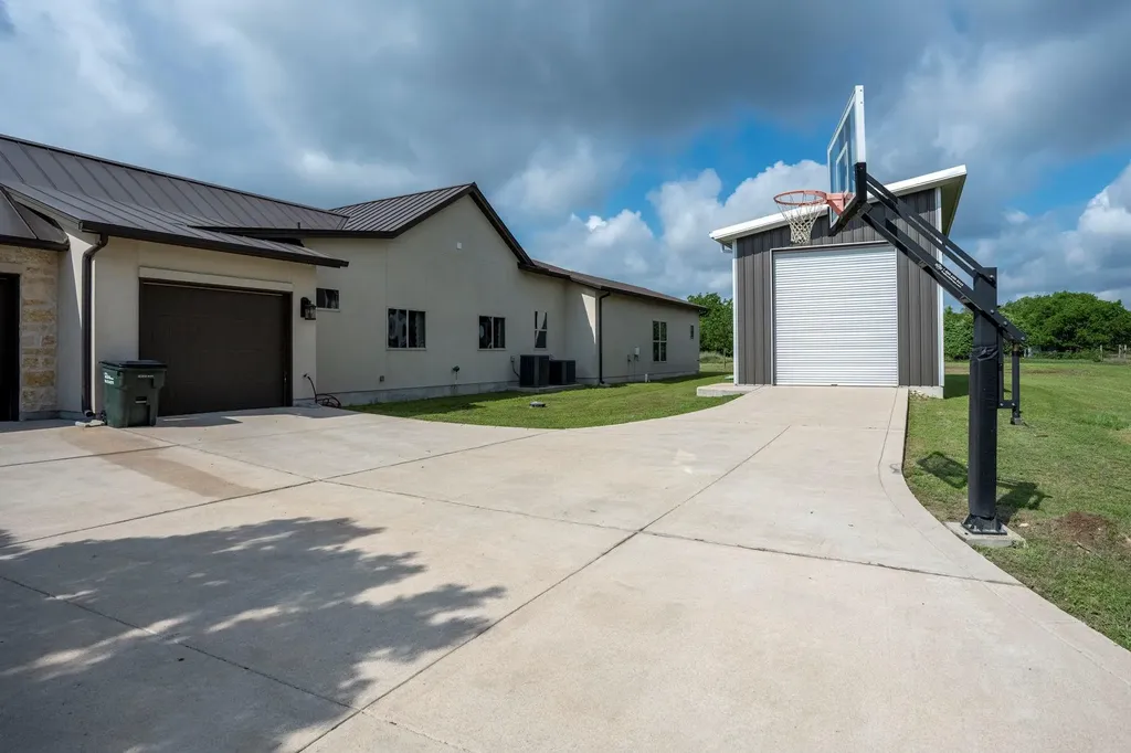 16202 Remuda Trail Buda TX 78610