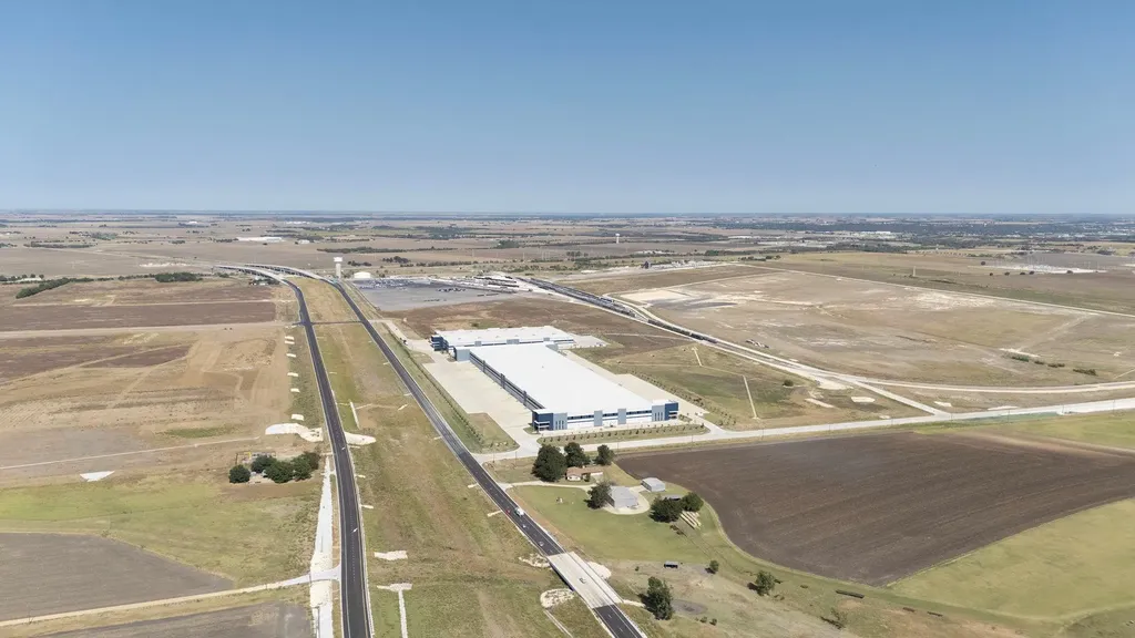 1451 Fm 3349 Taylor TX 76574