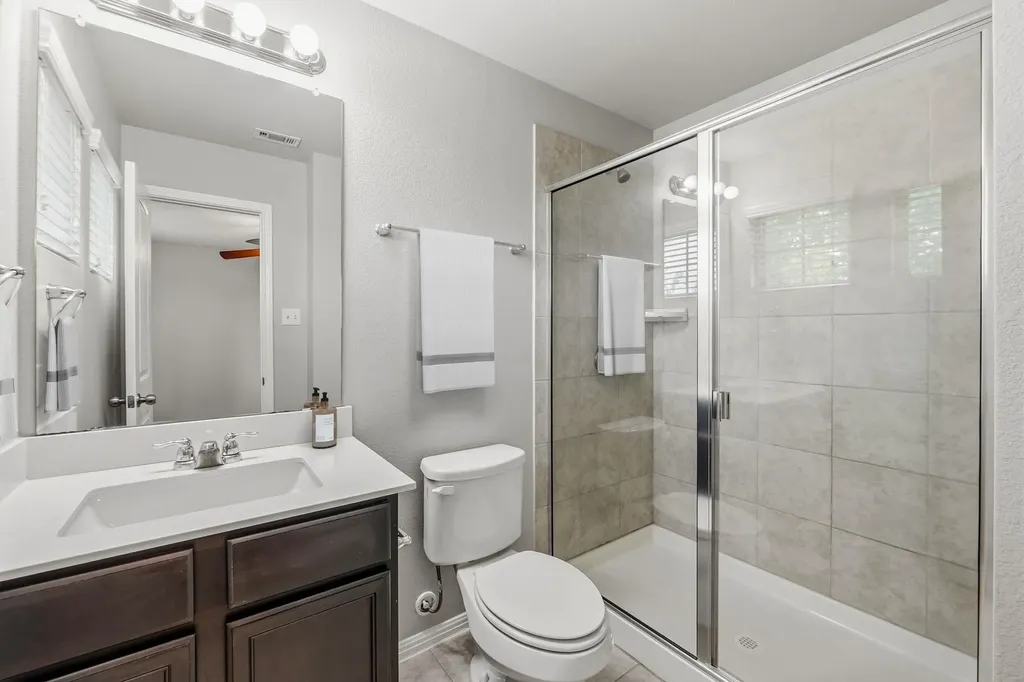 444 S Brook Drive Leander TX 78641