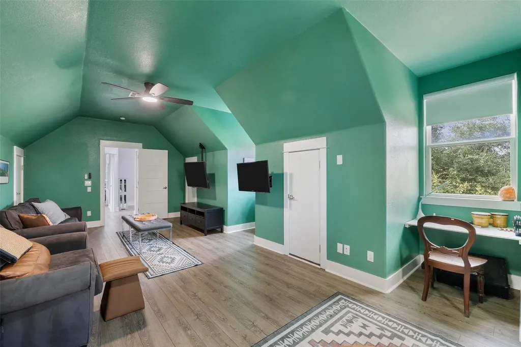 14219 Hunters Pass Austin TX 78734