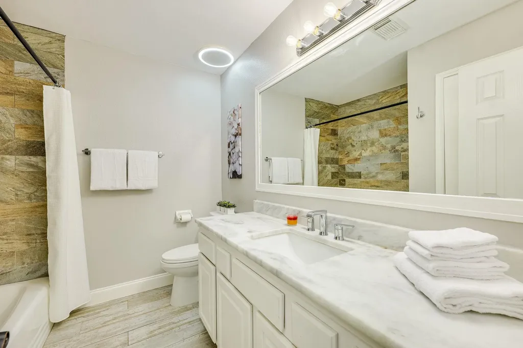 500 Madrone Ranch Trail Dripping Springs TX 78620