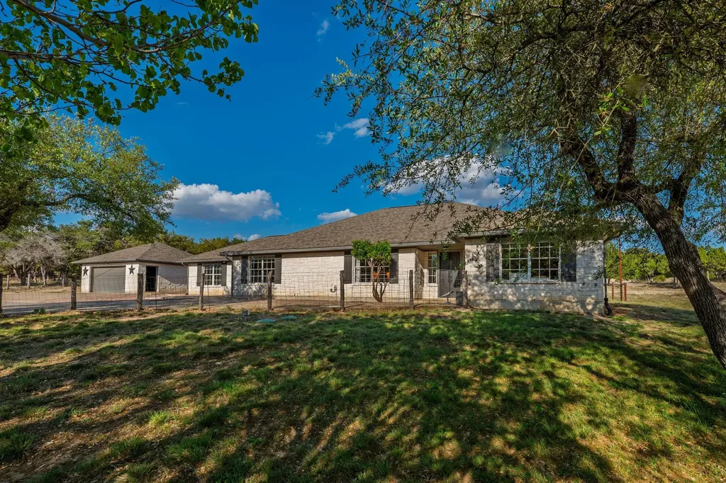 500 Madrone Ranch Trail Dripping Springs TX 78620