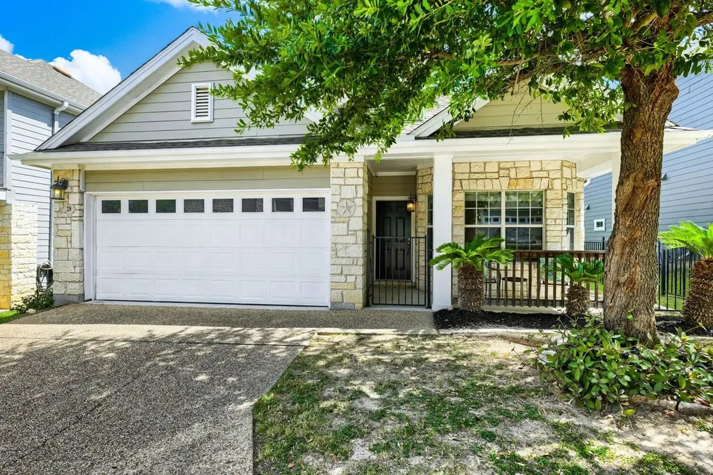6715 Windrift Way Austin TX 78745