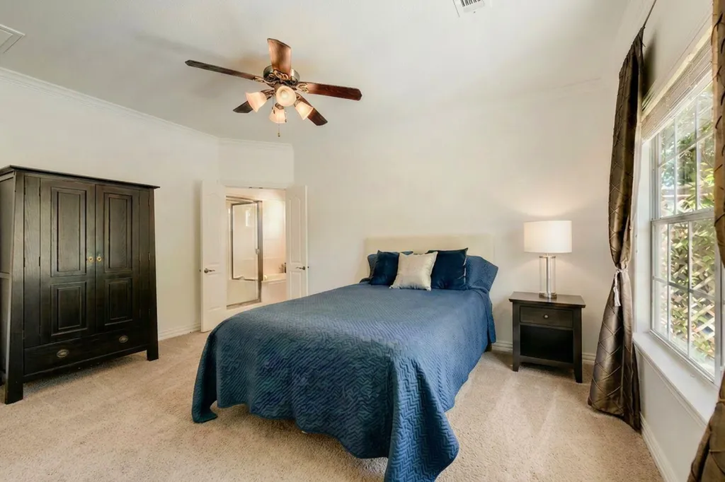 6715 Windrift Way Austin TX 78745