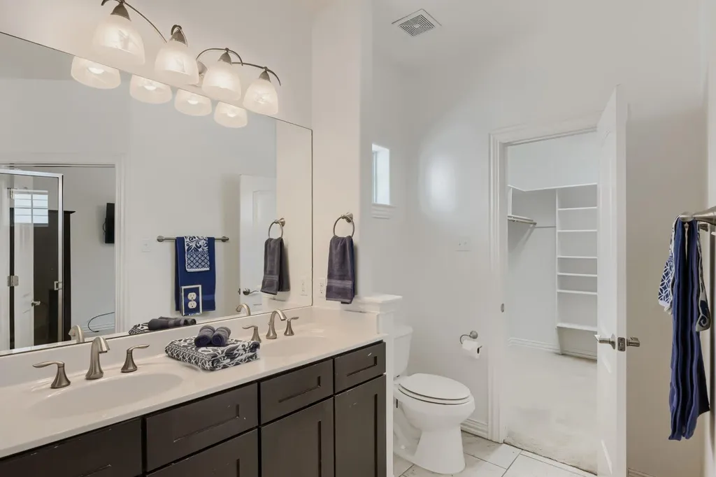 6715 Windrift Way Austin TX 78745
