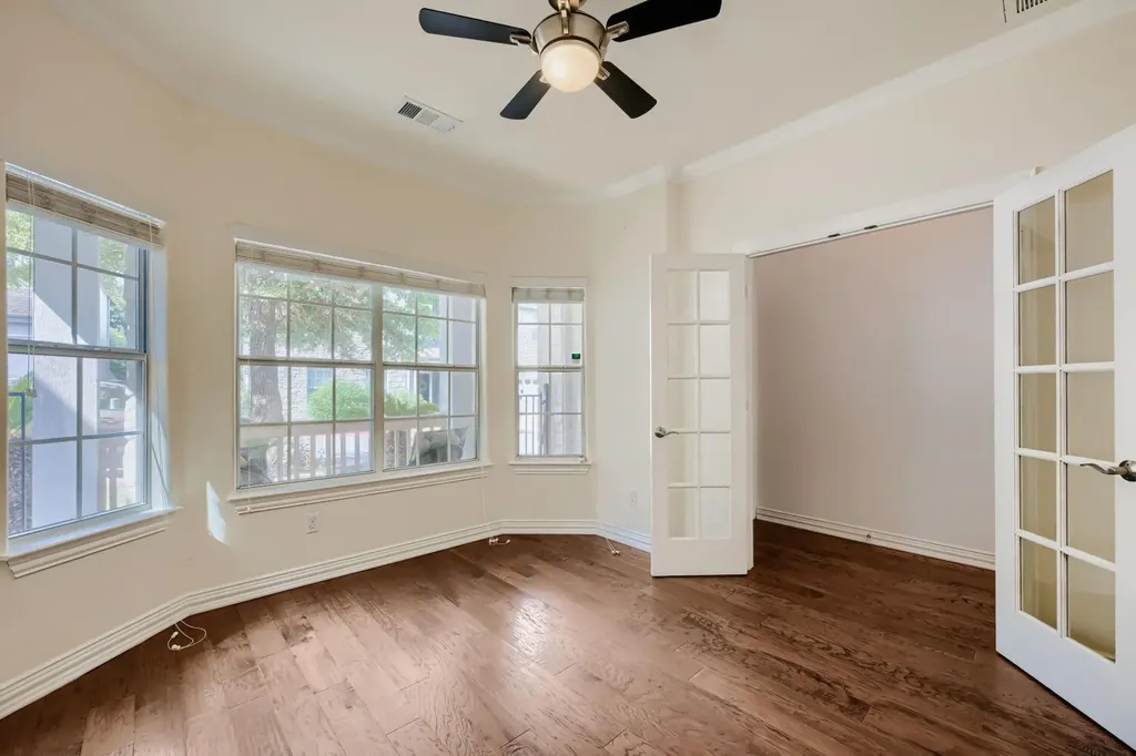 6715 Windrift Way Austin TX 78745