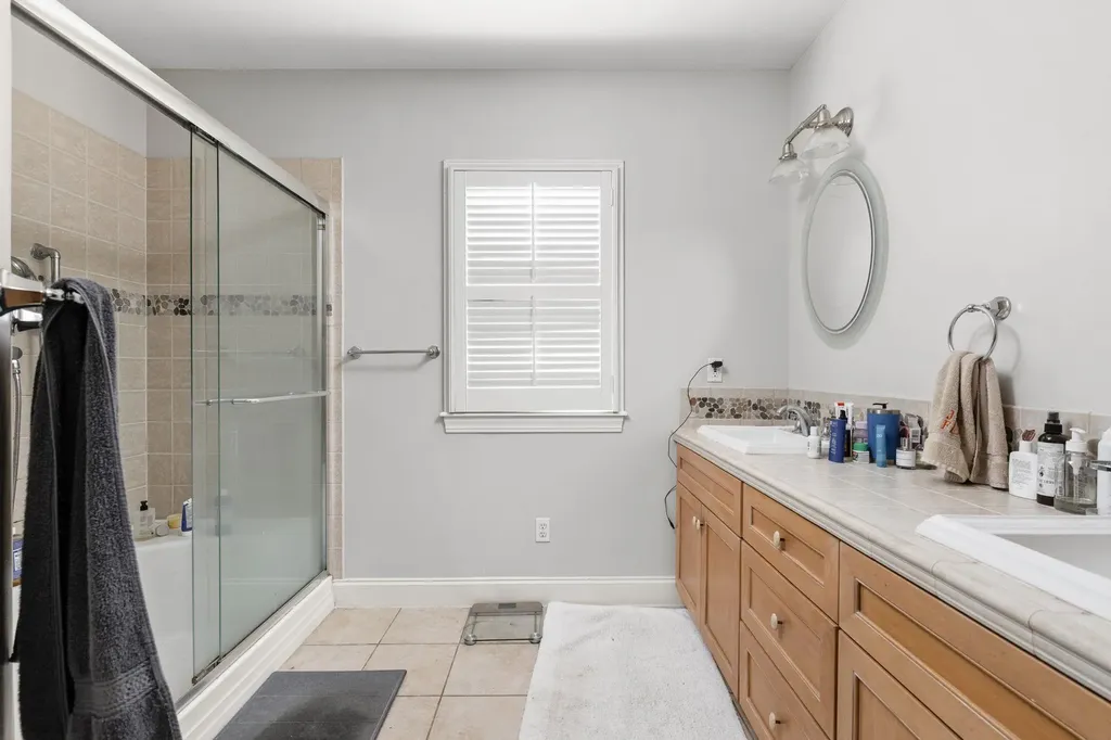811 E 46th Street Austin TX 78751