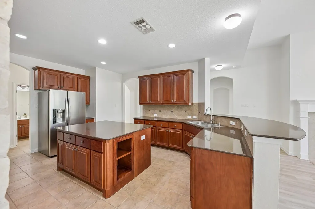 7224 Tanaqua Lane Austin TX 78739