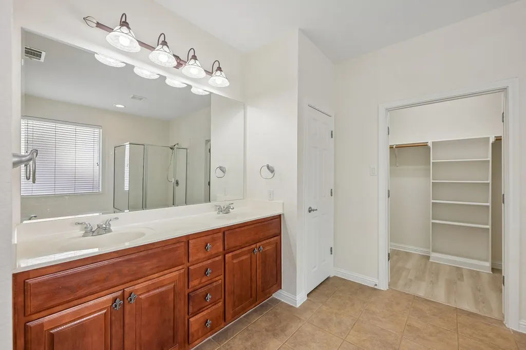 7224 Tanaqua Lane Austin TX 78739