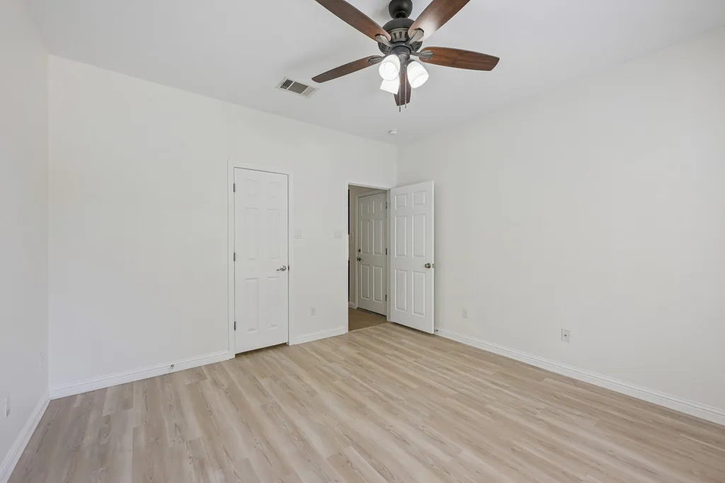 7224 Tanaqua Lane Austin TX 78739
