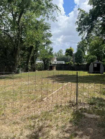 1120 Saint Paul Street Gonzales TX 78629