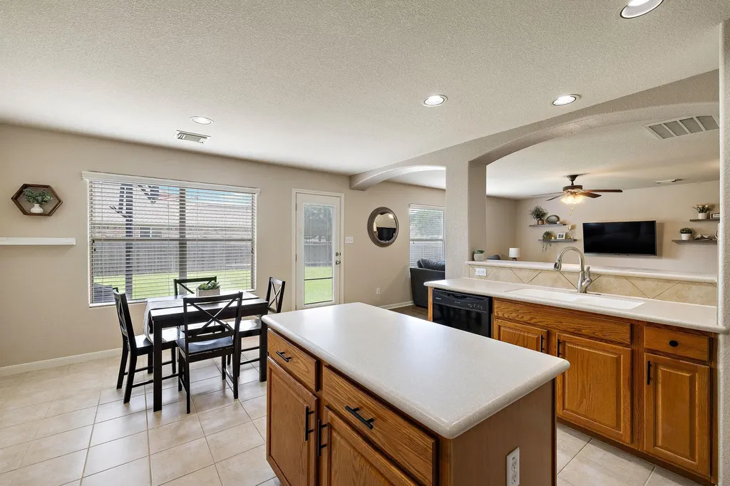 2531 St. James Place Round Rock TX 78665