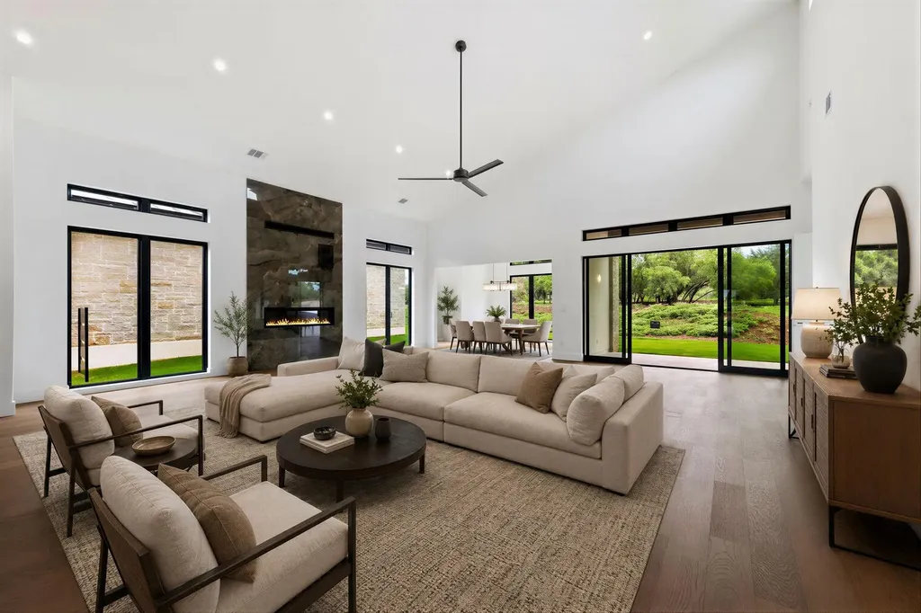 119 Azalea Loop Horseshoe Bay TX 78657