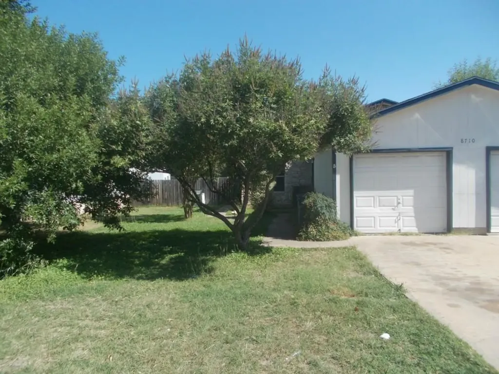 8710 Piney Point Drive Austin TX 78729