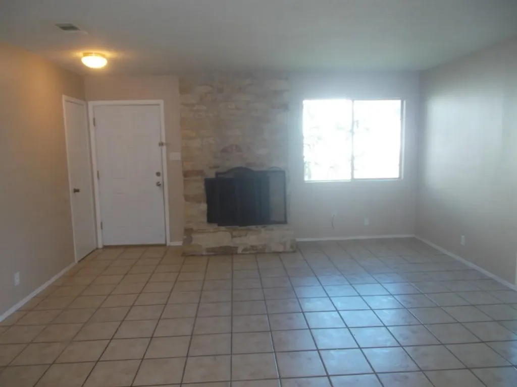 8710 Piney Point Drive Austin TX 78729