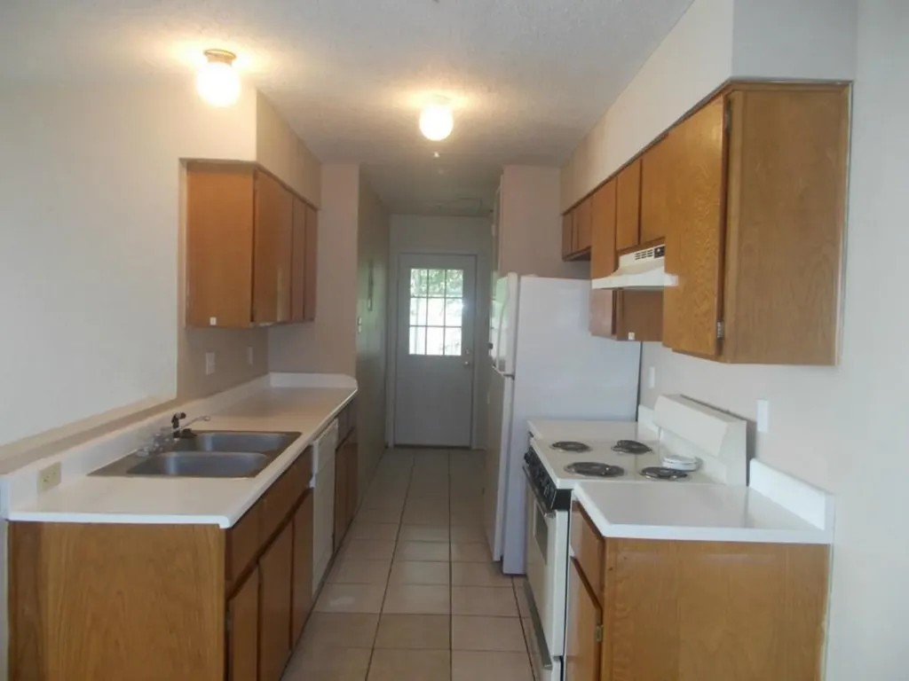 8710 Piney Point Drive Austin TX 78729