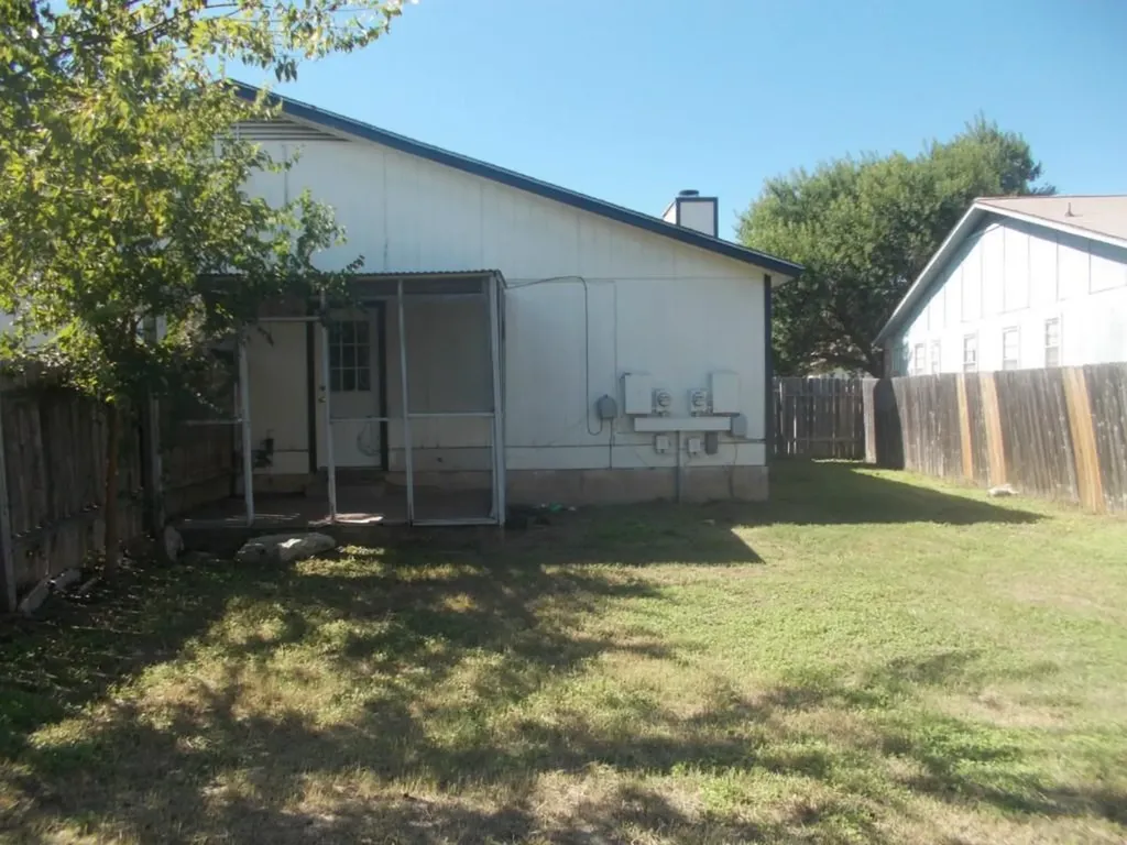 8710 Piney Point Drive Austin TX 78729