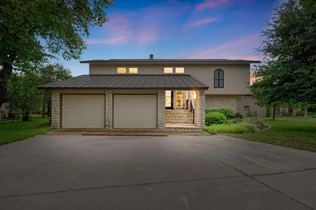 320 Lucy Lane Horseshoe Bay TX 78657