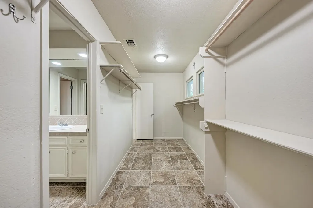 320 Lucy Lane Horseshoe Bay TX 78657