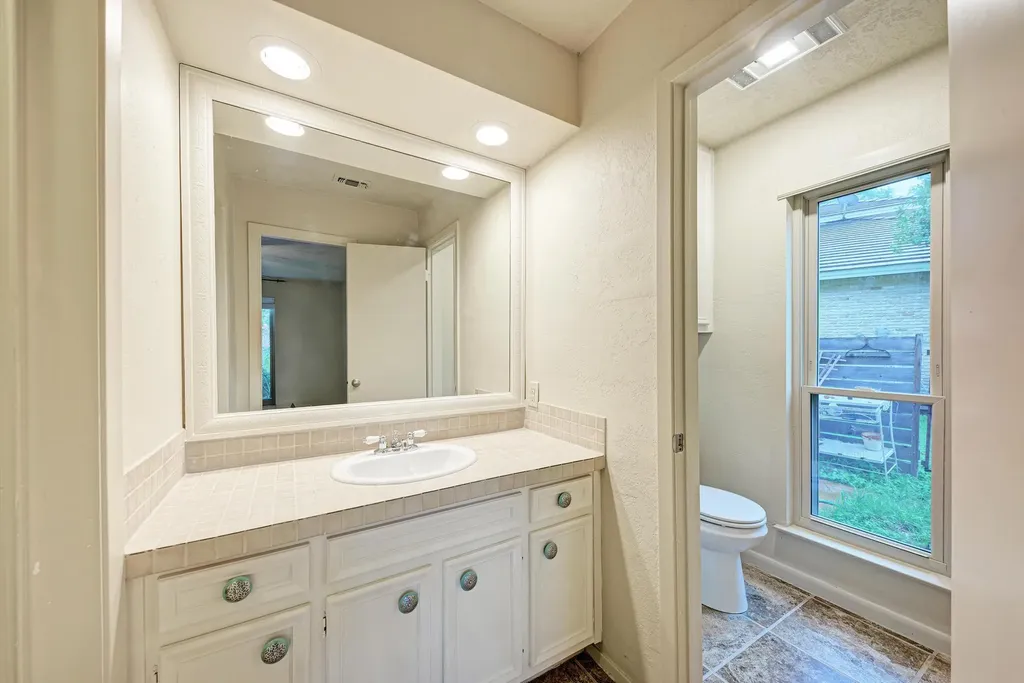 320 Lucy Lane Horseshoe Bay TX 78657