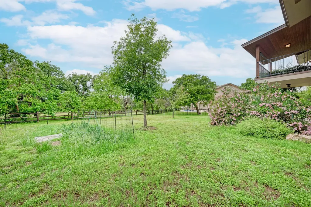 320 Lucy Lane Horseshoe Bay TX 78657