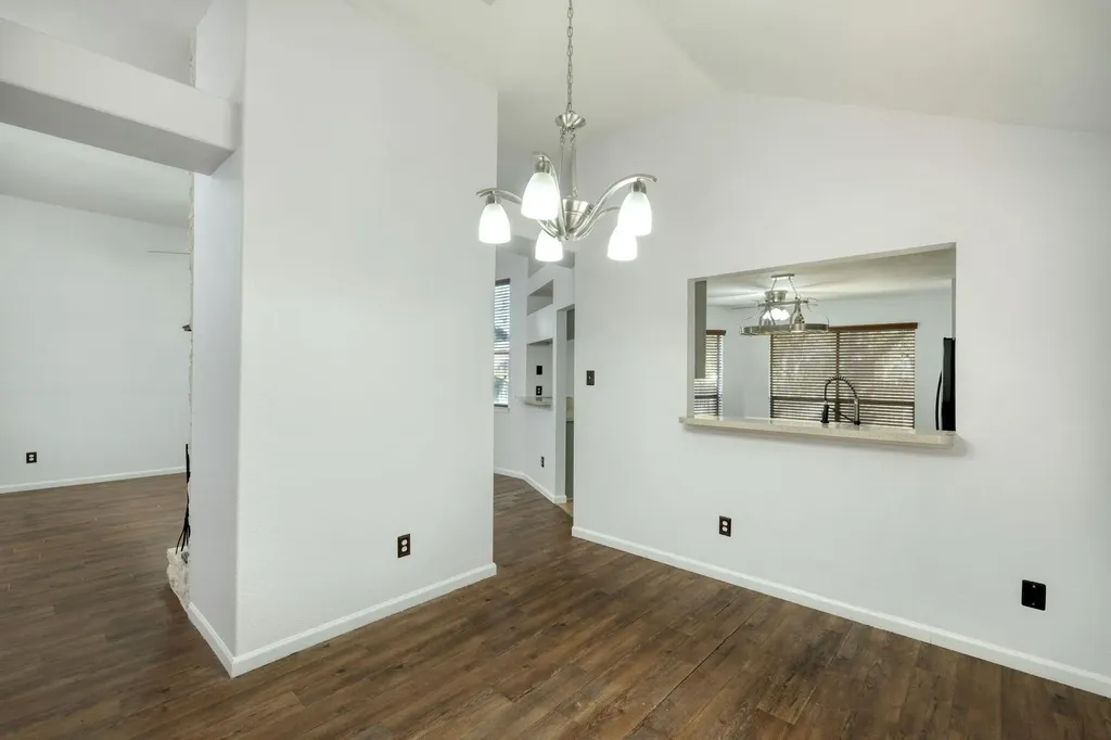 1810 Parkwood Drive Leander TX 78641