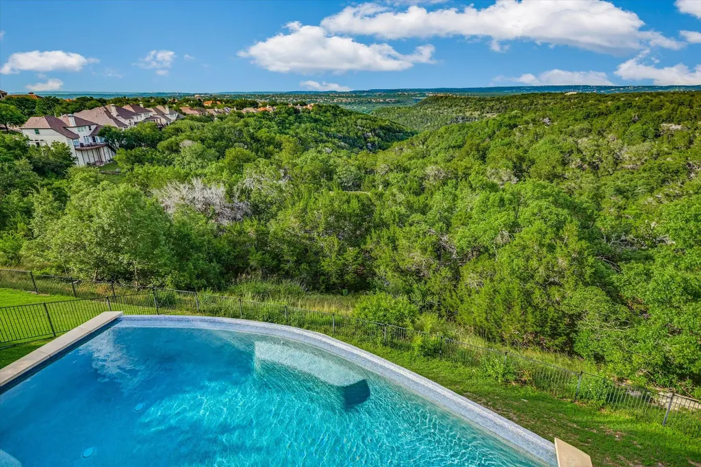 10613 Pointe View Drive Austin TX 78738