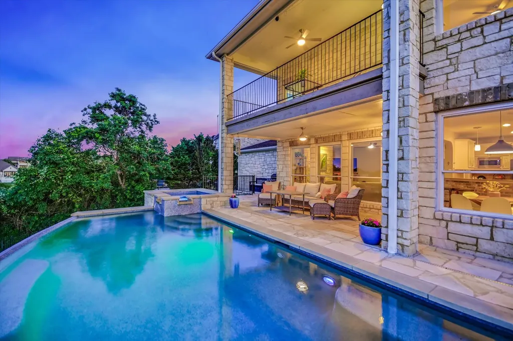 10613 Pointe View Drive Austin TX 78738