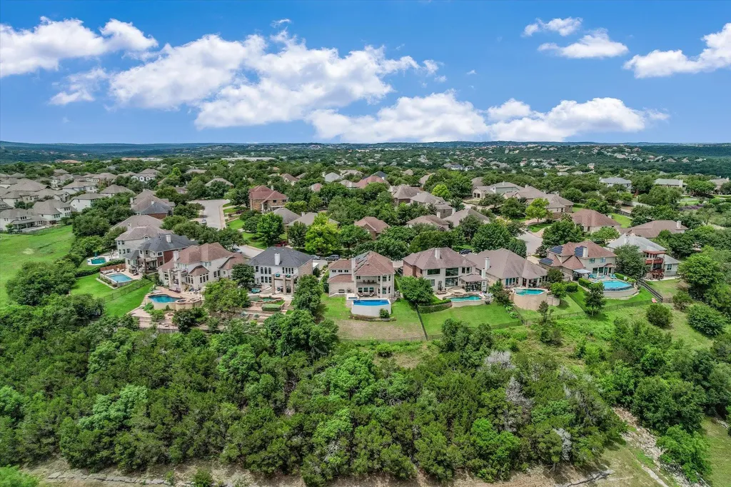 10613 Pointe View Drive Austin TX 78738