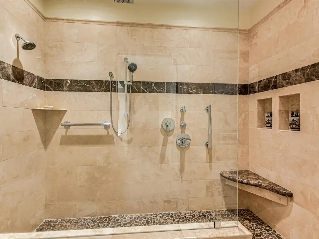 5603 Oakwood Cove Austin TX 78731
