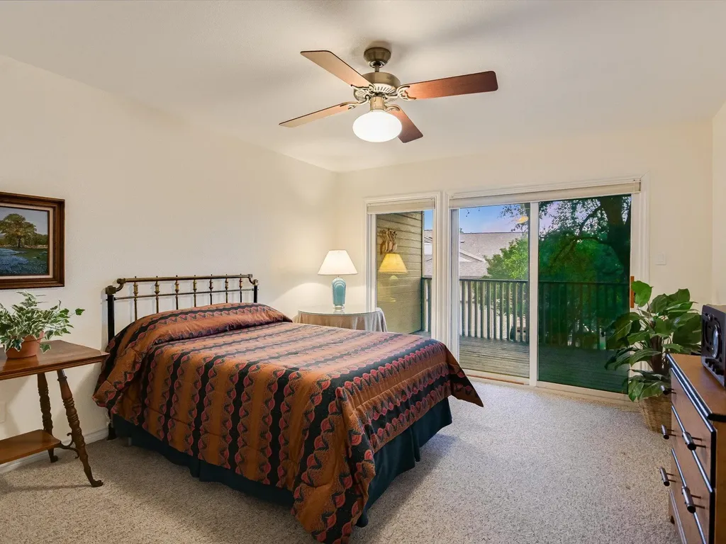 5603 Oakwood Cove Austin TX 78731