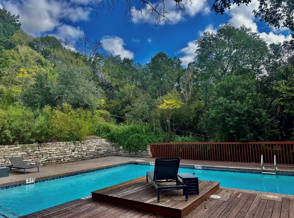5603 Oakwood Cove Austin TX 78731