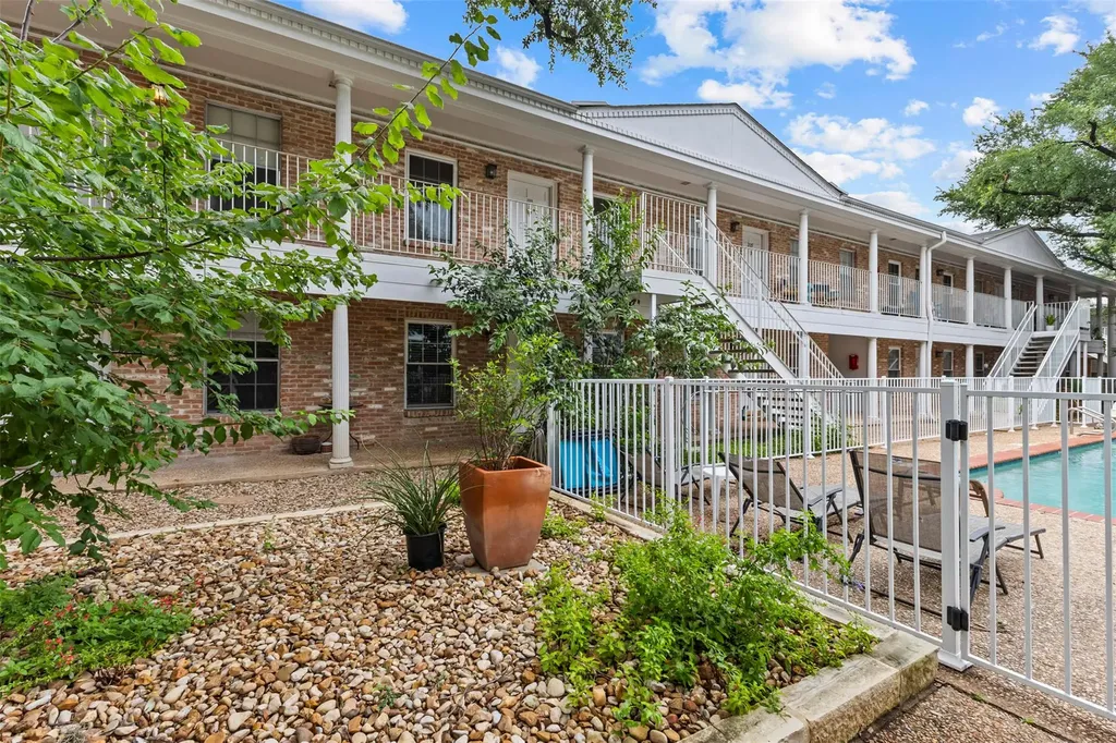 1240 Barton Hills Drive Austin TX 78704